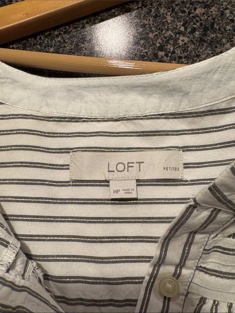 LOFT Women White and Black Striped Button-Front Blouse Size MP - Picture 4 of 5